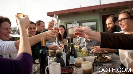 巧语恋爱app社交聊天平台