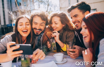 月色交友app手机版