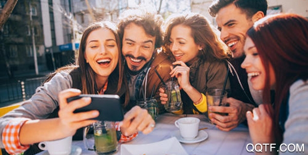 月食社交app最新版