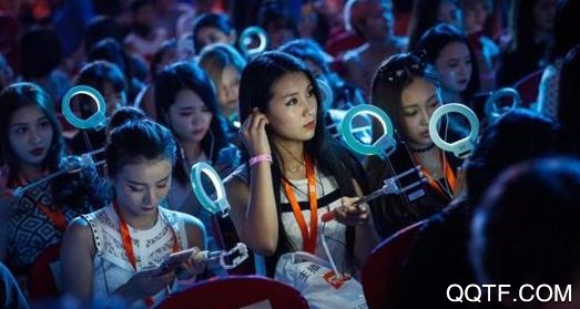 波鸭直播互动平台app