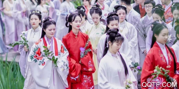 萌袍(汉服分享交流)最新版 萌袍(汉服分享交流)最新版